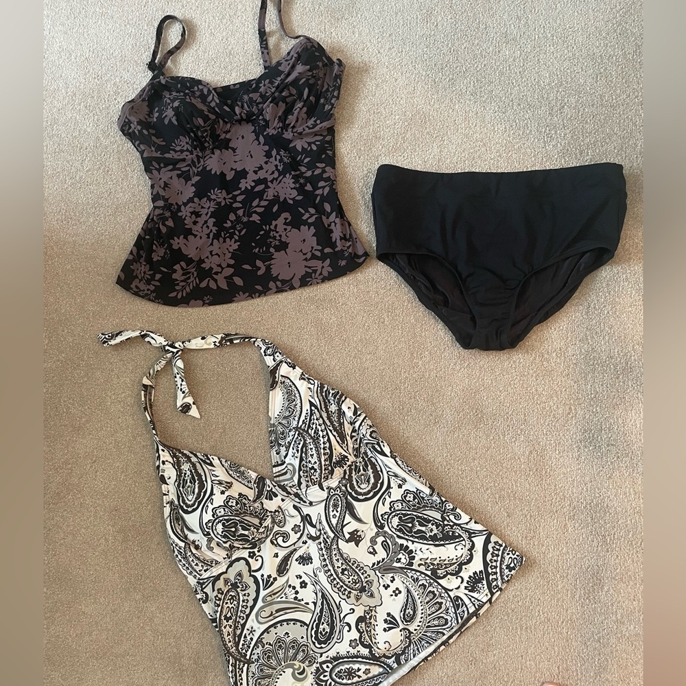 Ladies Lands End tankini tops and swim bottom
